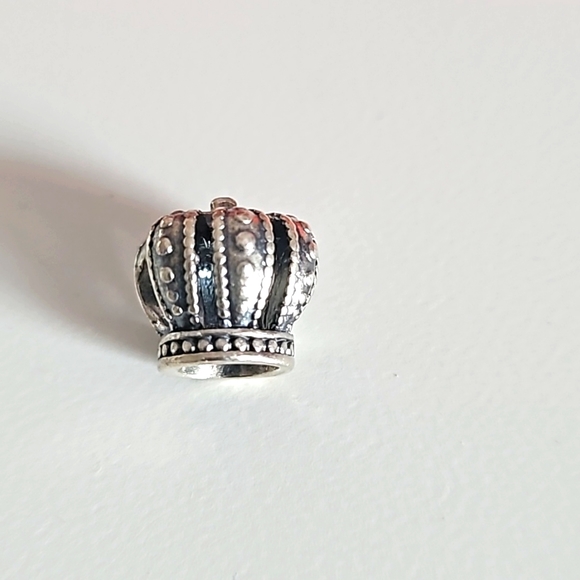 Pandora crown charm - Picture 1 of 3